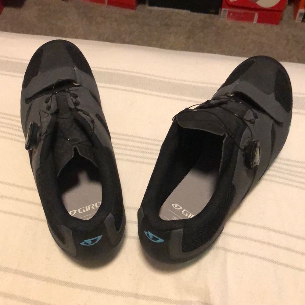 Spin shoes